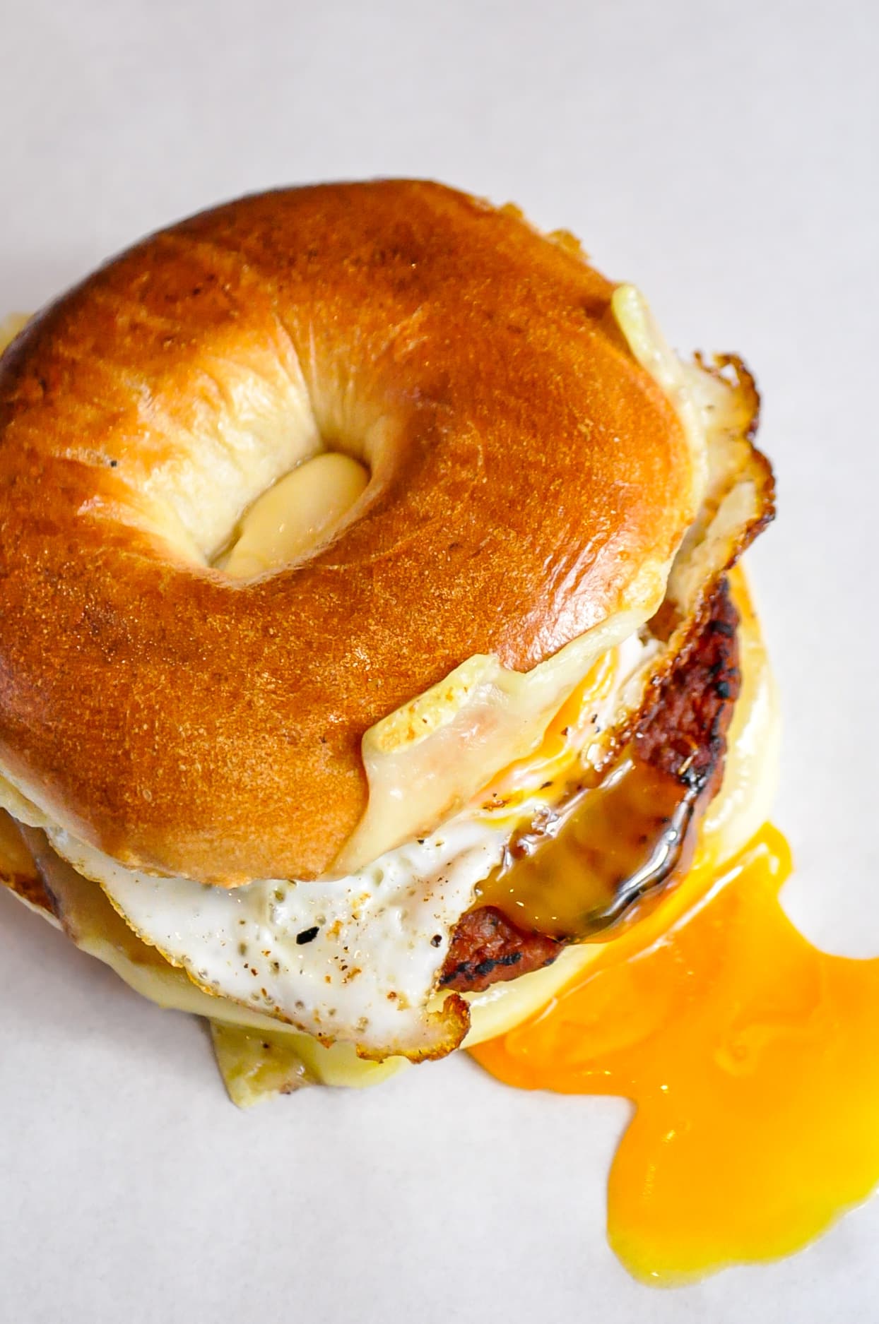 Bagel breakfast sandwich